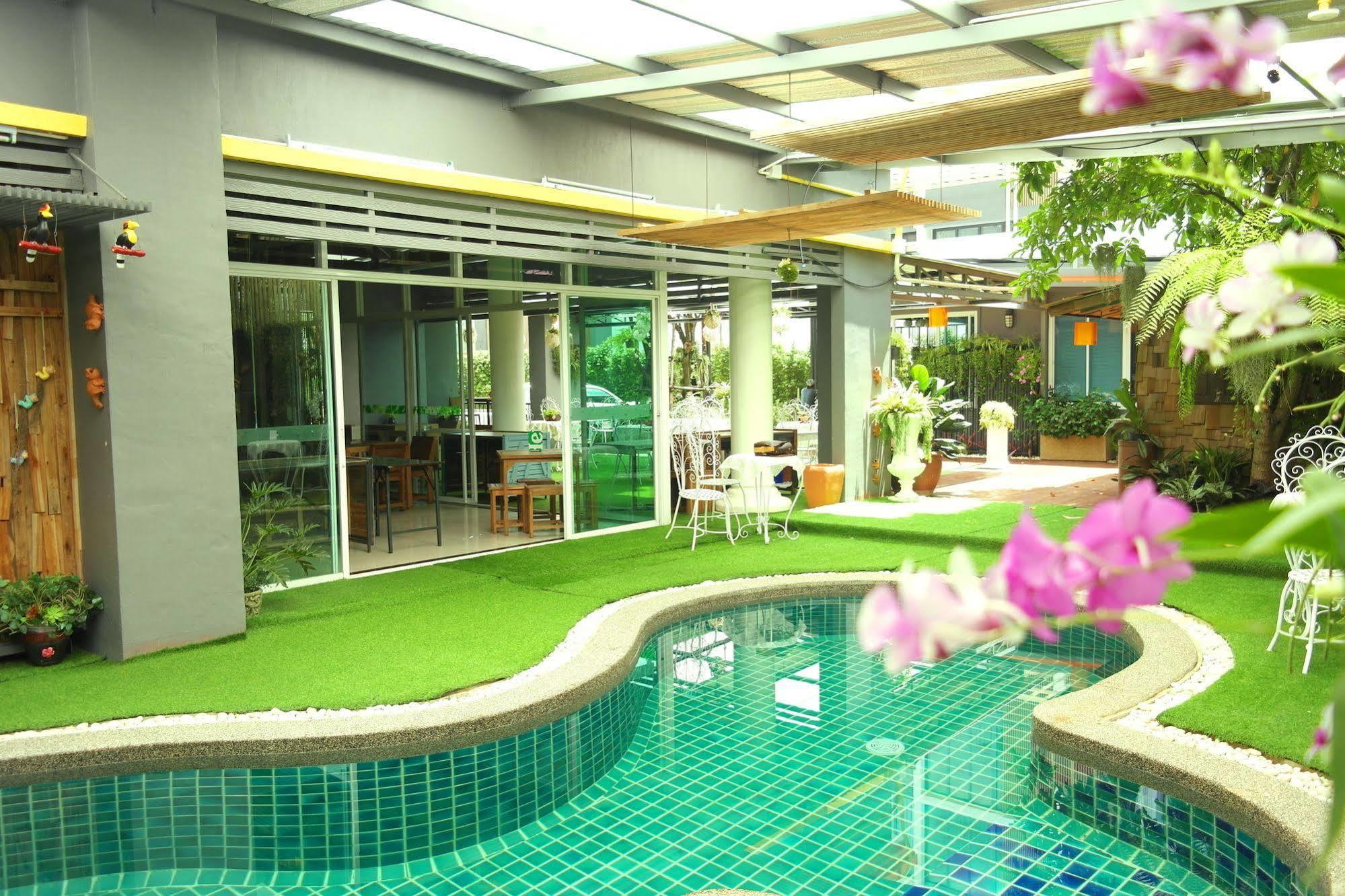 Oyo 792 Omsaga Phuket Hotel Exterior photo