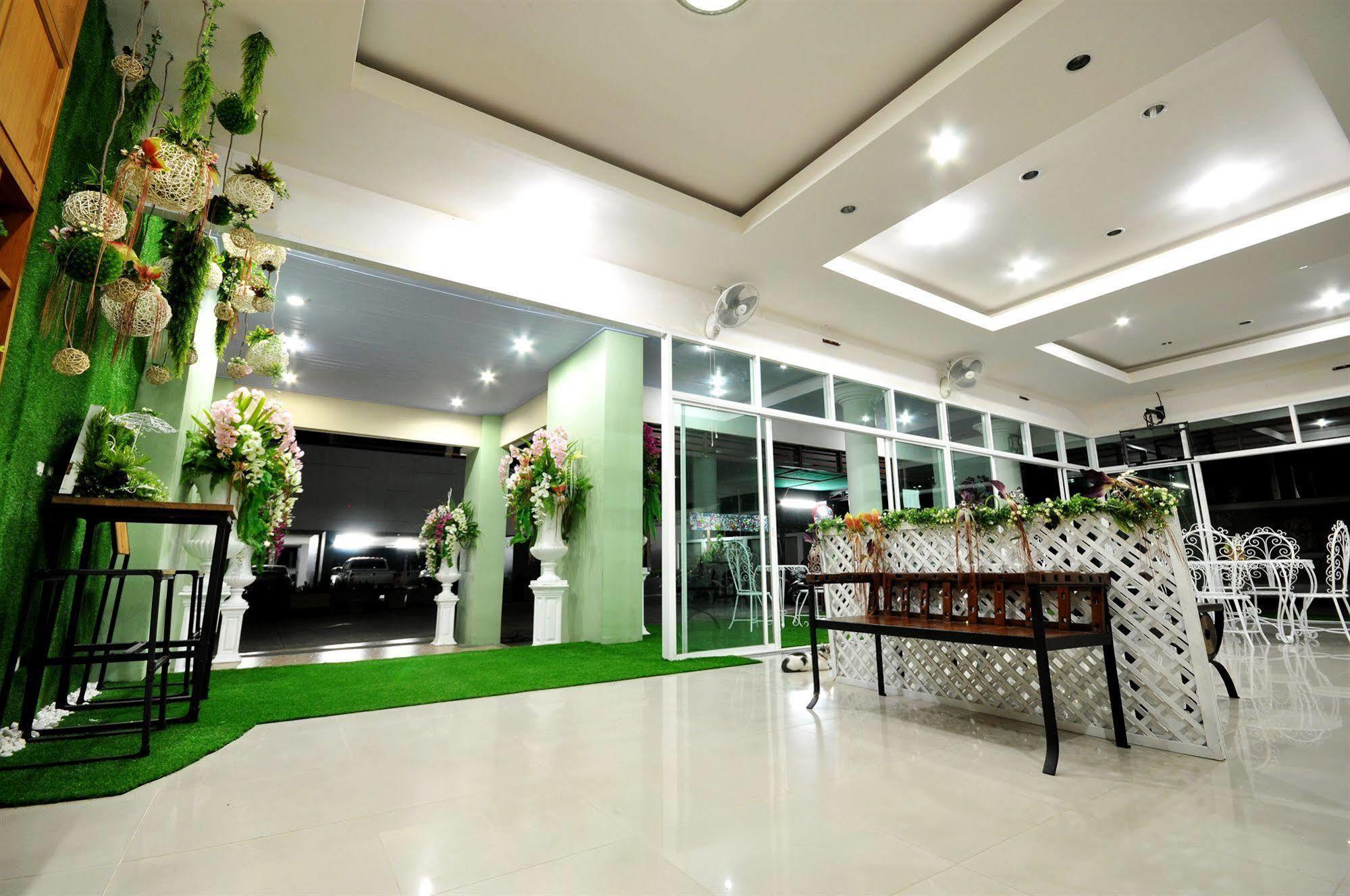 Oyo 792 Omsaga Phuket Hotel Exterior photo